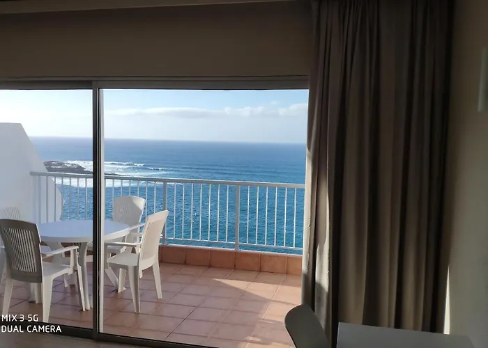 Amplio Con Vistas Al Mar Daire